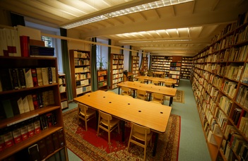 Könyvtári nyitvatartás a vizsgaidőszakban